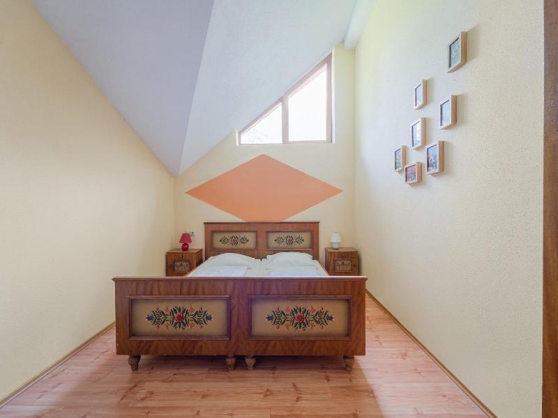 Quaint Alpine Hut In The Stubaital With Sauna image