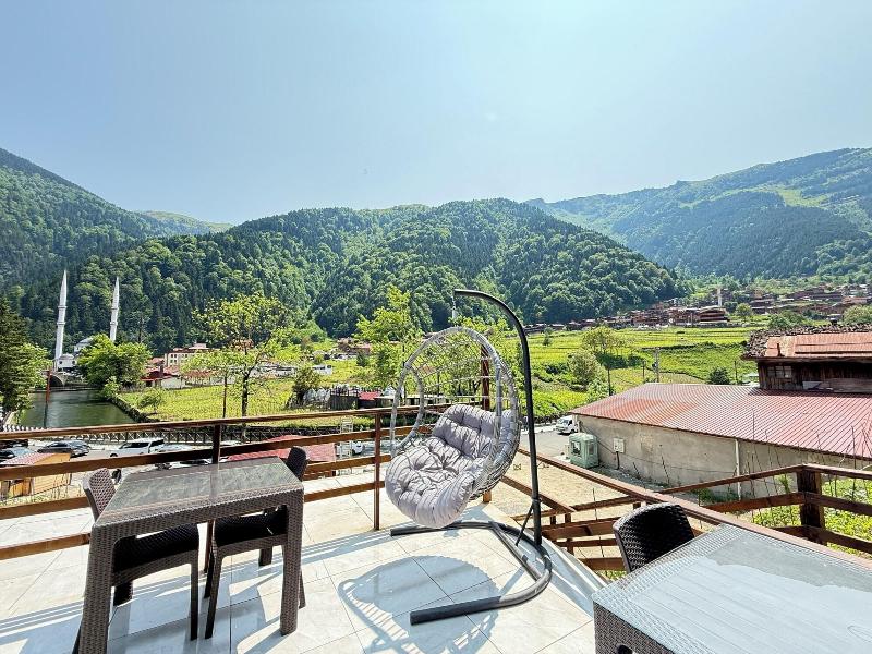 Mavro Uzungã–l image