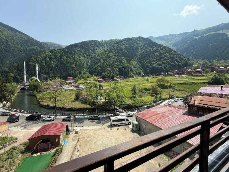 Mavro Uzungã–l image