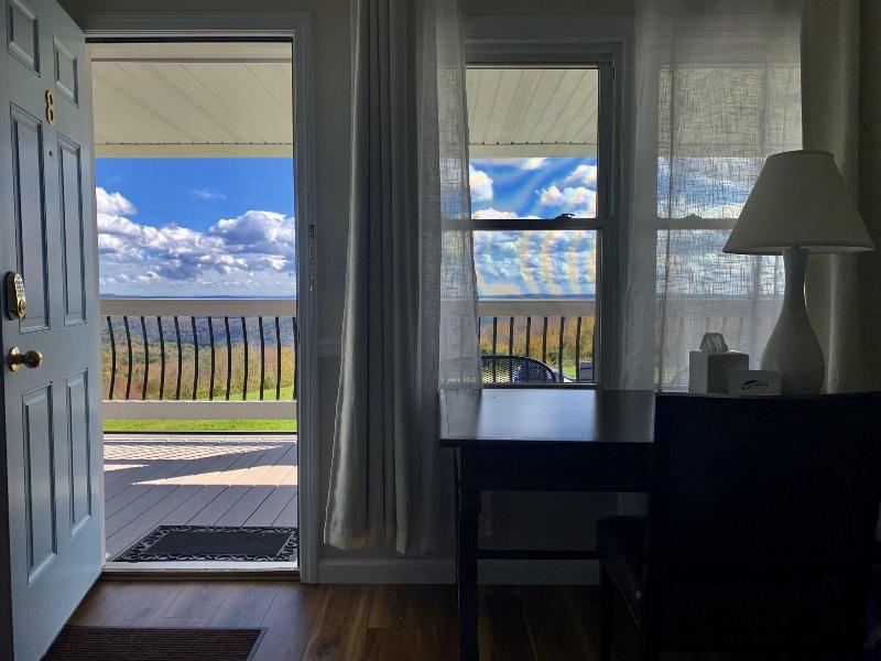 Blue Vista Motor Lodge image