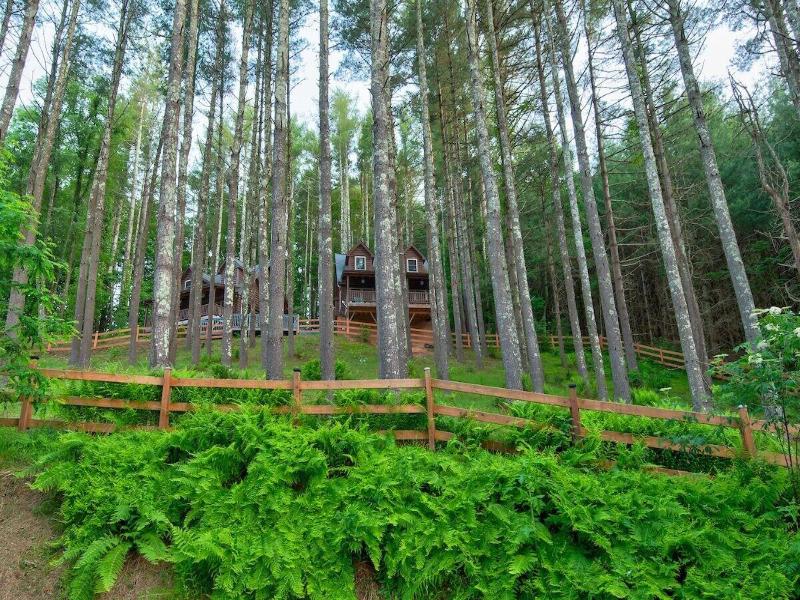 Heritage Hill Cabins