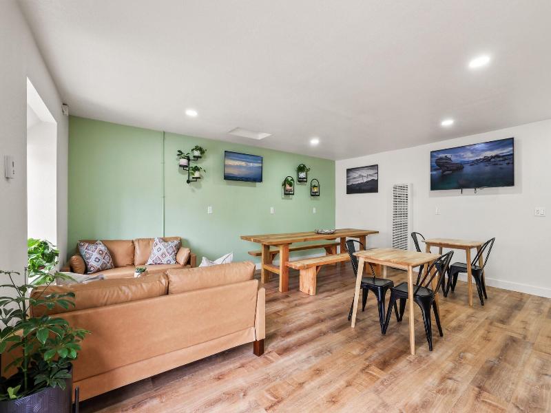 Tahoe Mountain Inn image