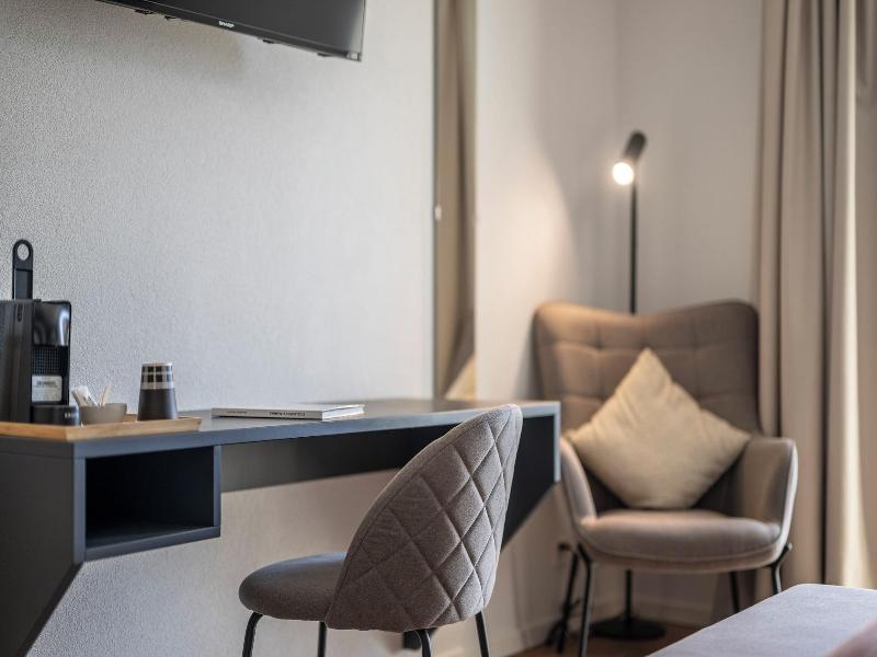 Alparthotel image