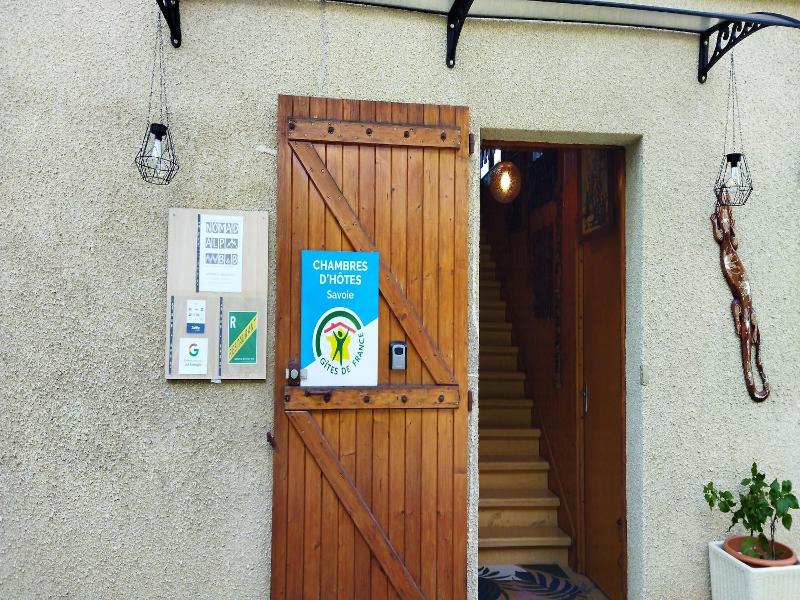 Nomad Alp B&b image