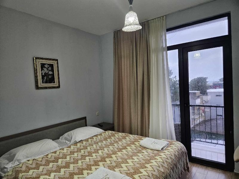 Iveri Beach image