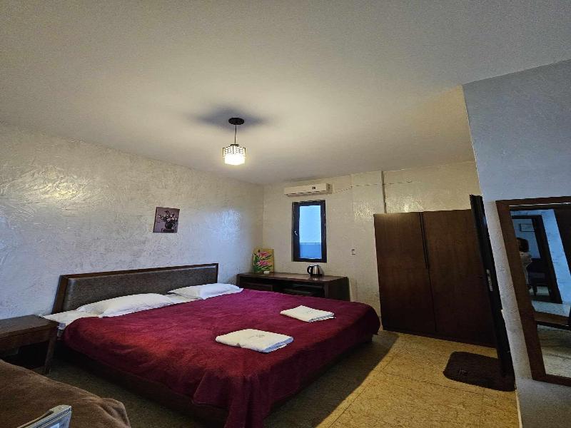 Iveri Beach image