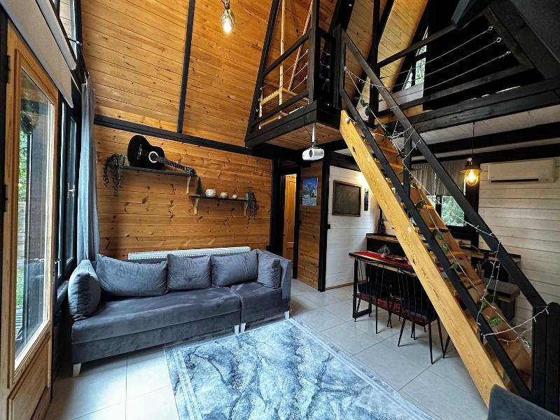 Pentalow Cabin image