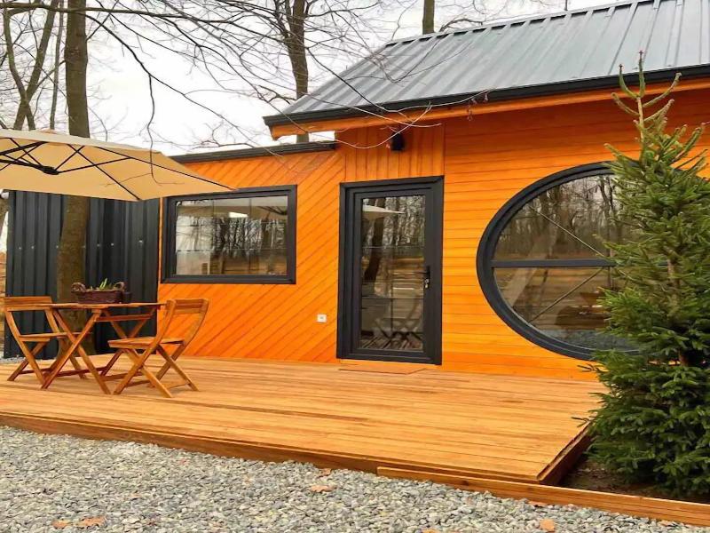 Pentalow Cabin image