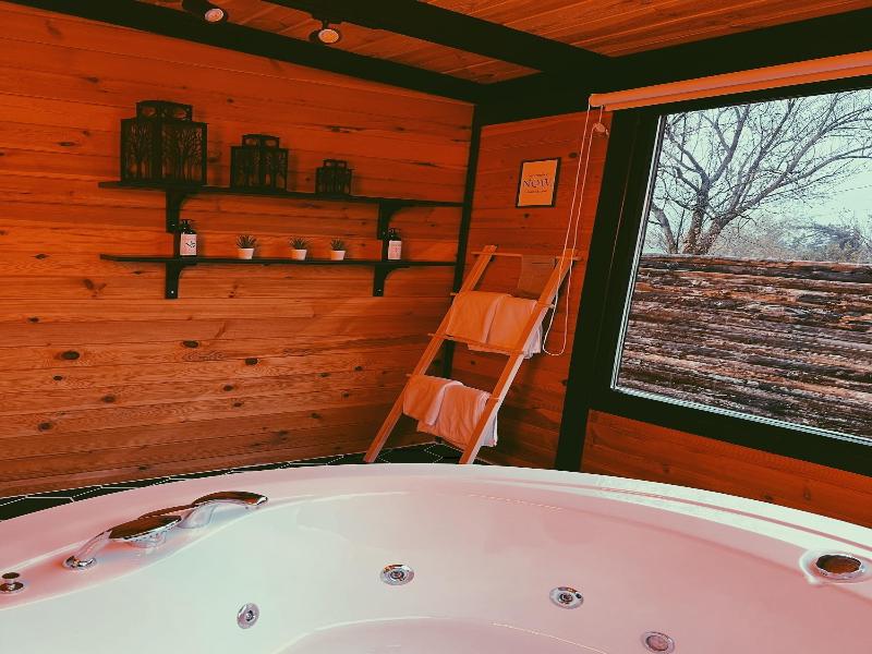 Pentalow Cabin image