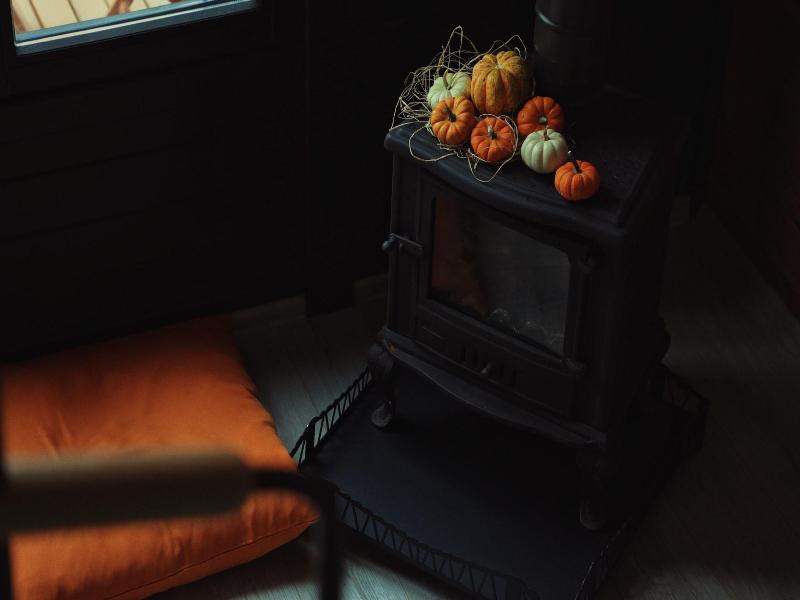 Pentalow Cabin image