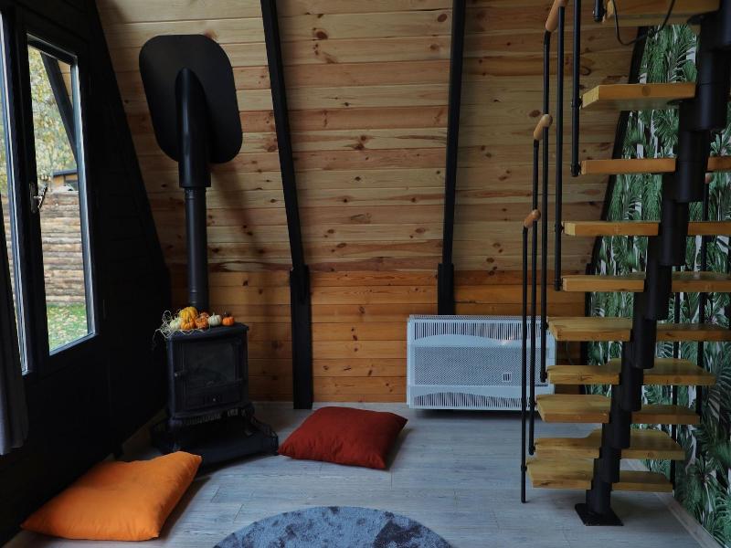Pentalow Cabin image