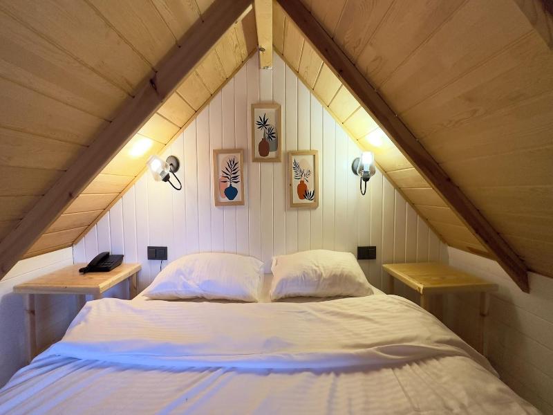 Pentalow Cabin image