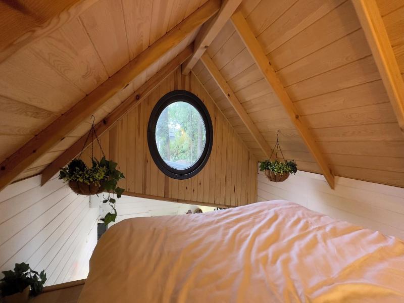 Pentalow Cabin image