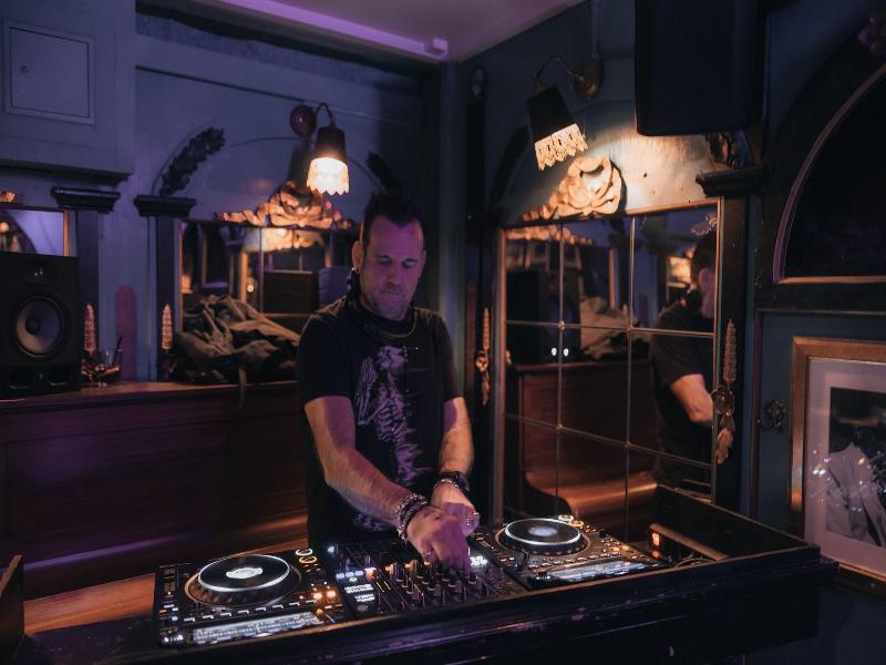 Vevey Hotel & Guesthouse image