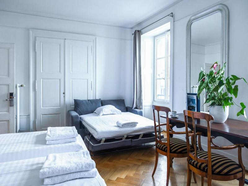 Vevey Hotel & Guesthouse image