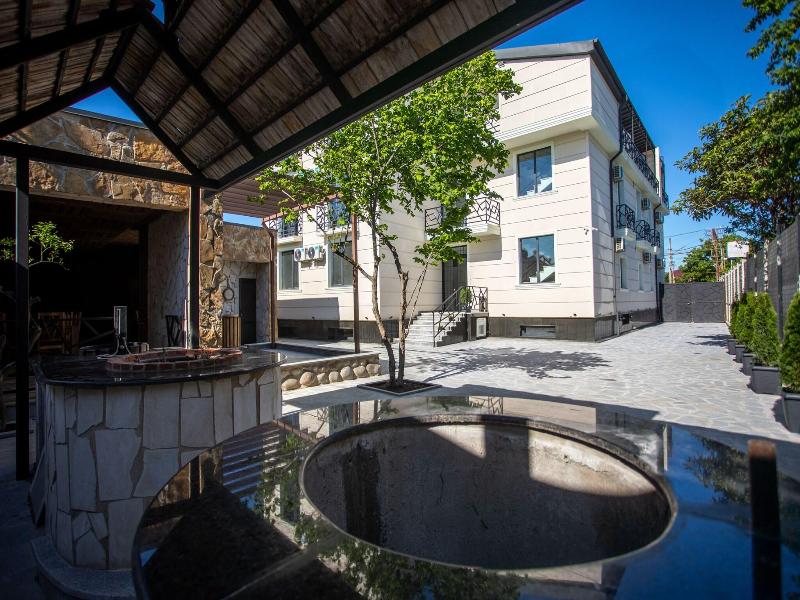 Hotel West Way image