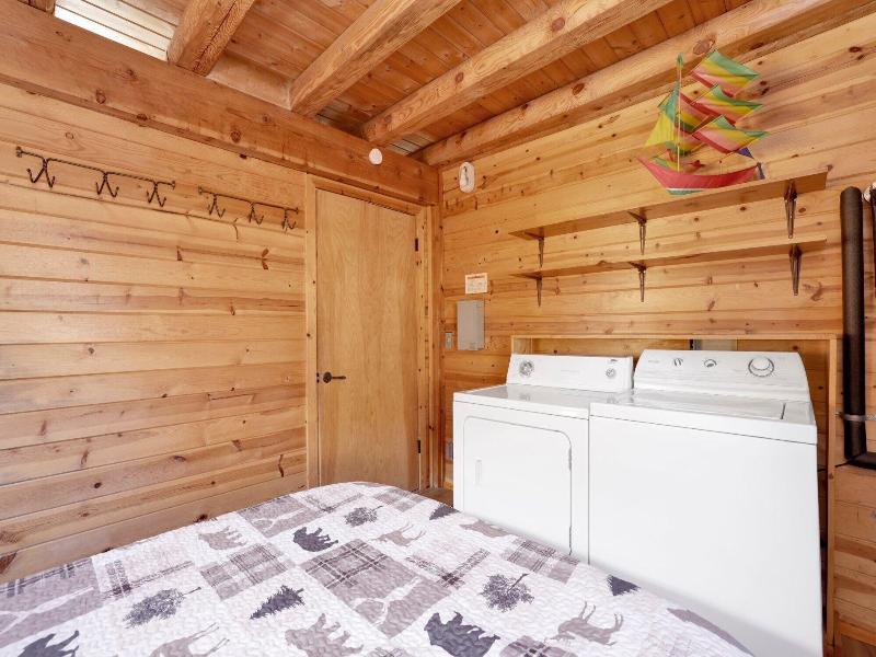 Binky's Mountain Hideaway #2455 image