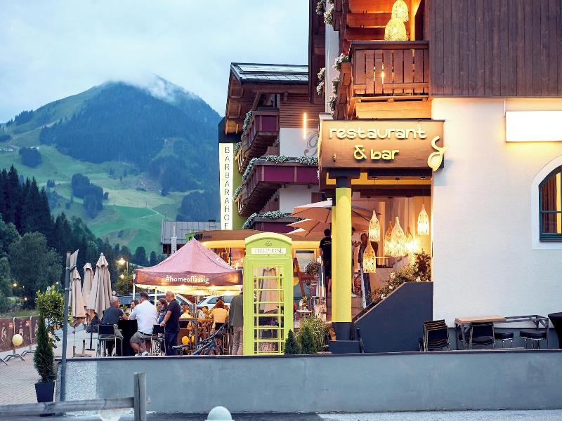 Boutique House Happyellow image