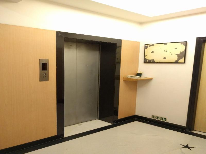 Lemon Tree Hotel, Udyog Vihar image
