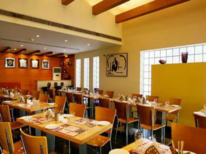 Lemon Tree Hotel, Udyog Vihar image