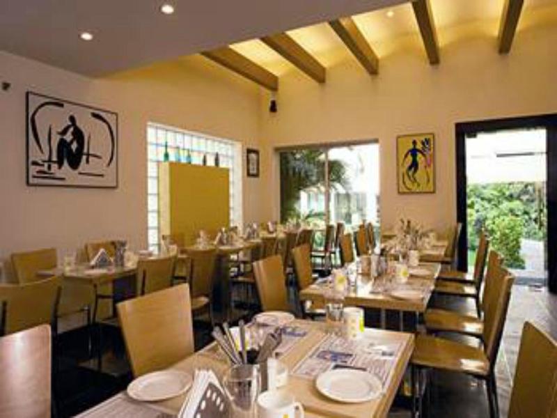 Lemon Tree Hotel, Udyog Vihar image