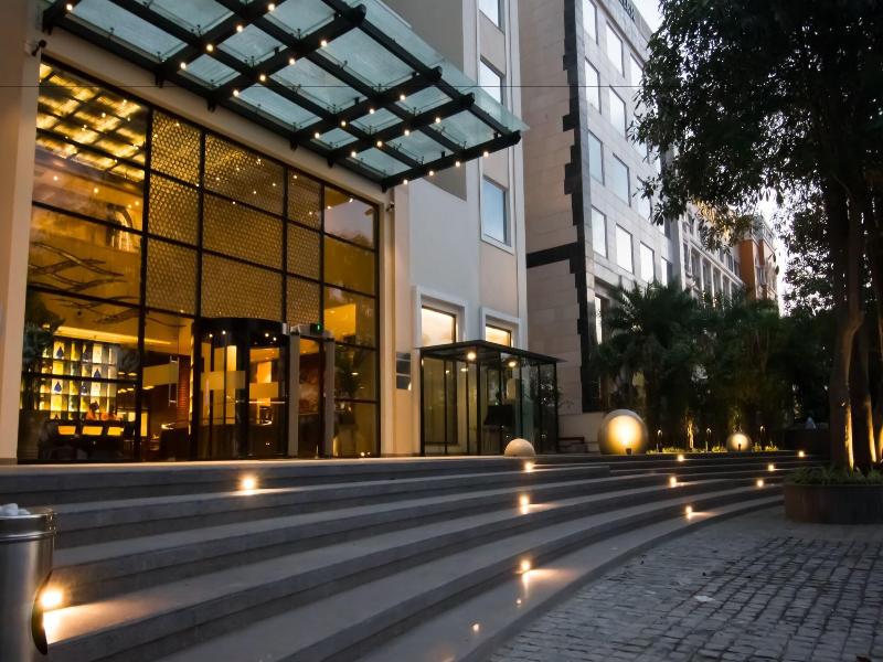 Lemon Tree Premier City Center Gurugram image