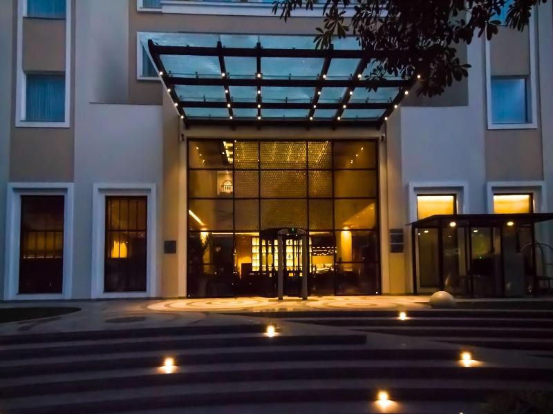 Lemon Tree Premier City Center Gurugram image