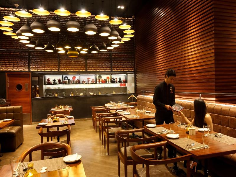 Lemon Tree Premier City Center Gurugram image
