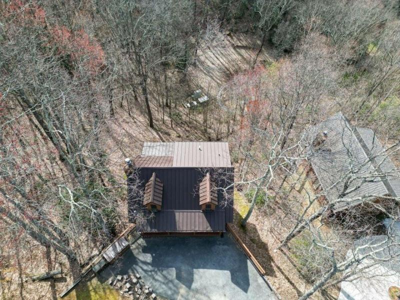 Cherokee Winds 2 Bedroom Cabin By Redawning