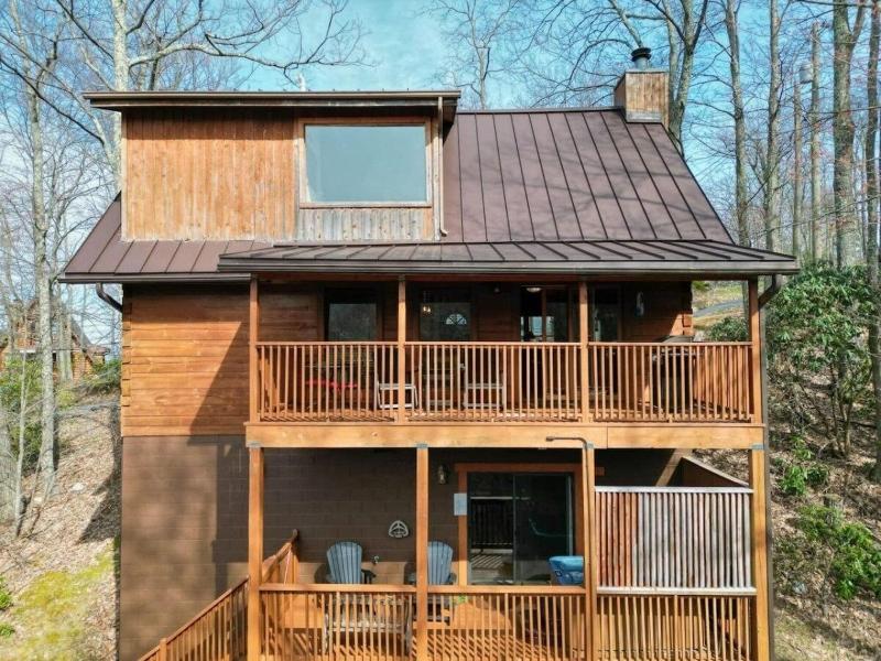 Cherokee Winds 2 Bedroom Cabin By Redawning