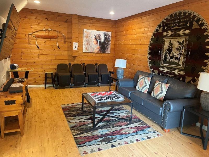 Cherokee Winds 2 Bedroom Cabin By Redawning — photo 30