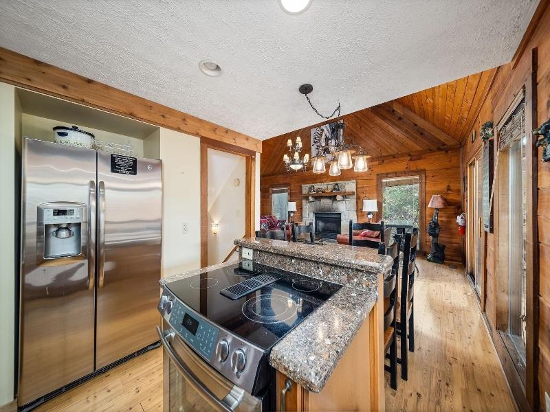 Cherokee Winds 2 Bedroom Cabin By Redawning — photo 58