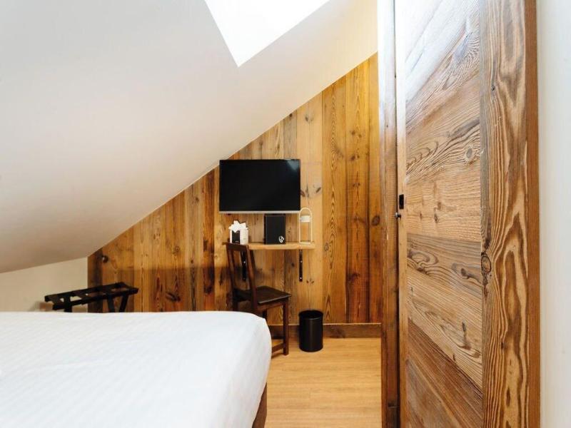 Hostellerie Du Petit Saint Bernard image