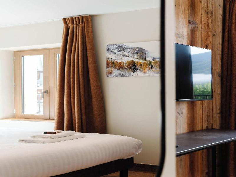 Hostellerie Du Petit Saint Bernard image