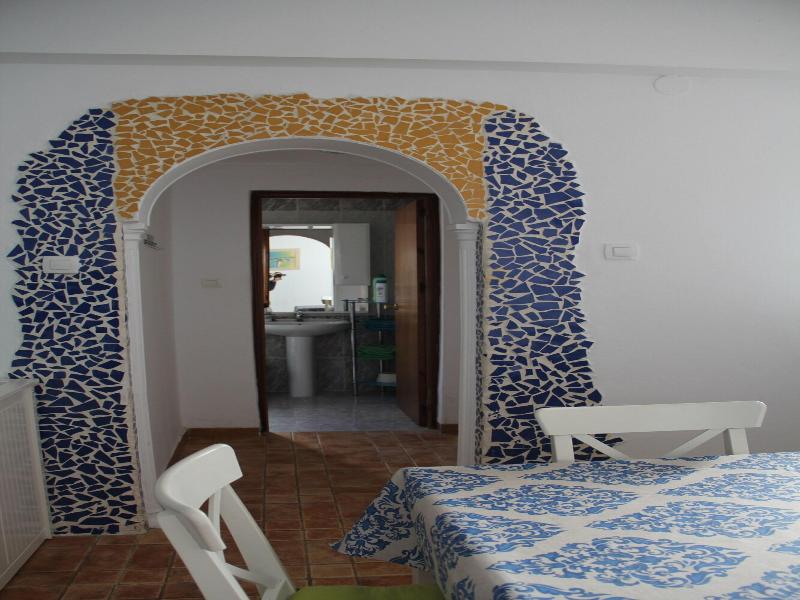Studio Tropical image