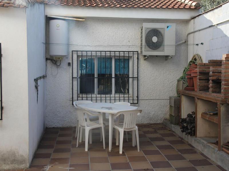 Studio Tropical image