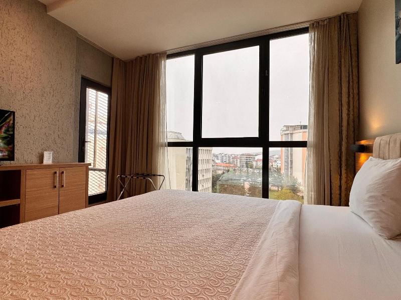 Inn Port Hotel image