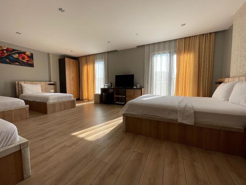 Inn Port Hotel image