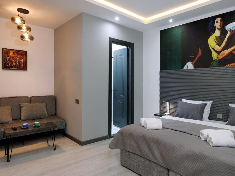 Hotel Varla image