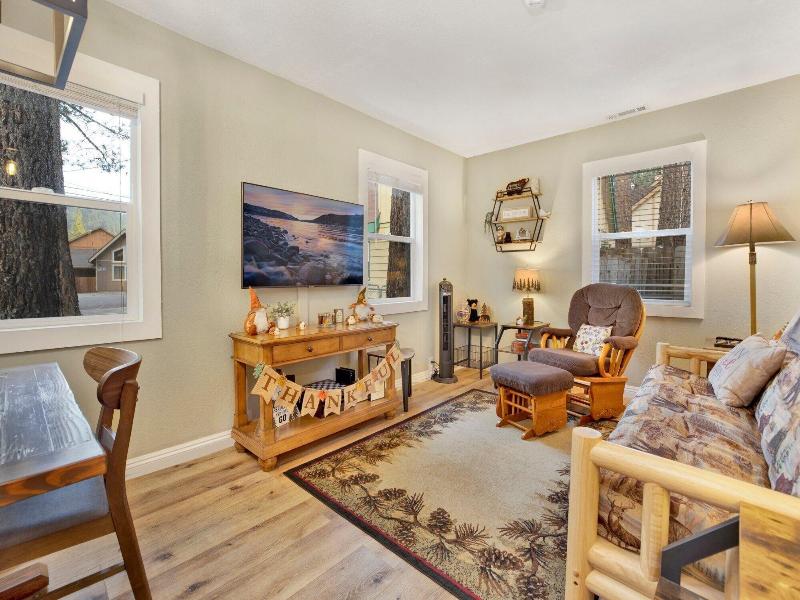 Beary Cozy Cabin #2315 image