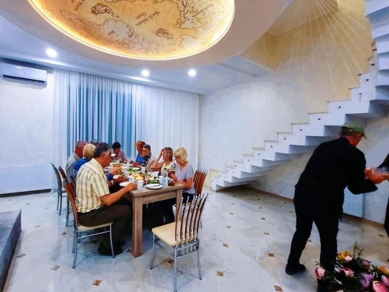 Inaisi Hotel image