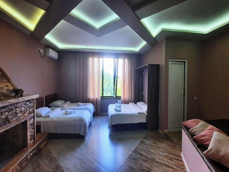 Inaisi Hotel image