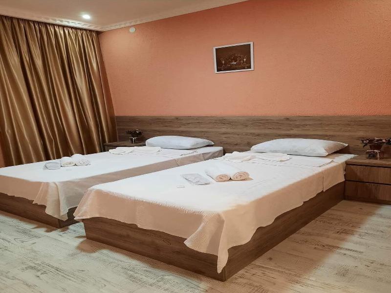 Inaisi Hotel image