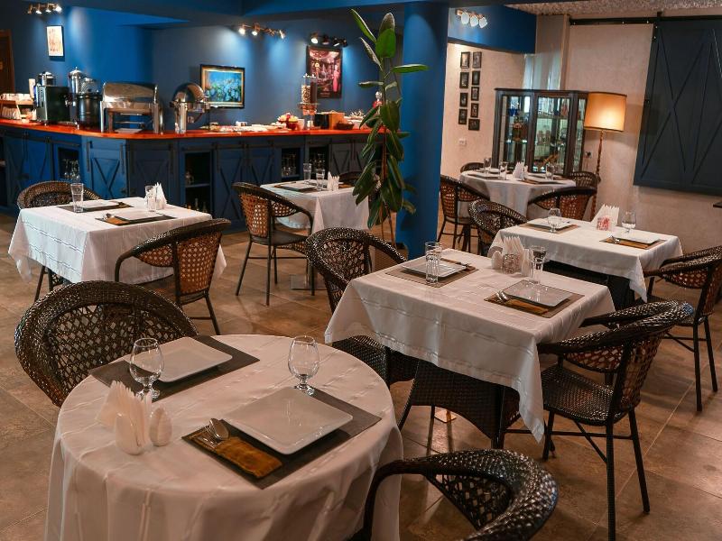 Hotel Sanapiro image