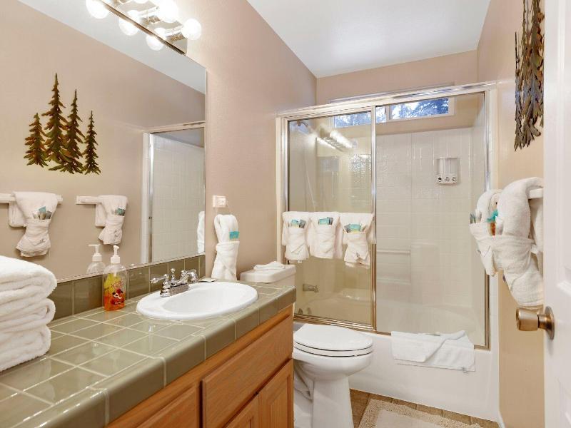 Castle Glen Gem #2220 image