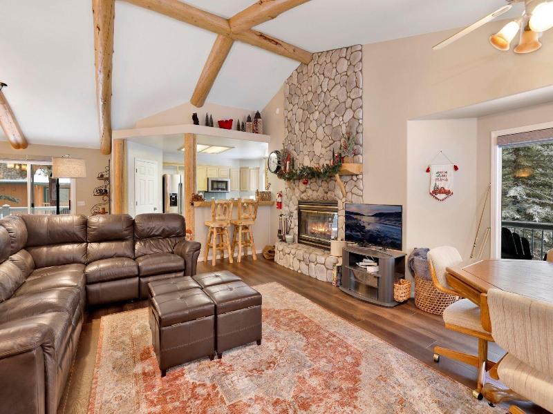 Castle Glen Gem #2220 image