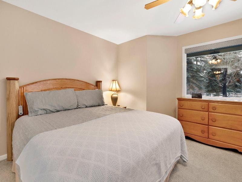 Castle Glen Gem #2220 image
