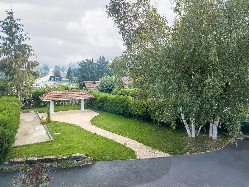 Domaine Chloe Du Lac image