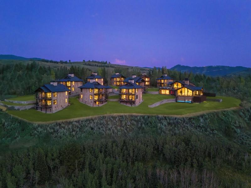 Hotel Yellowstone At Jackson Hole image