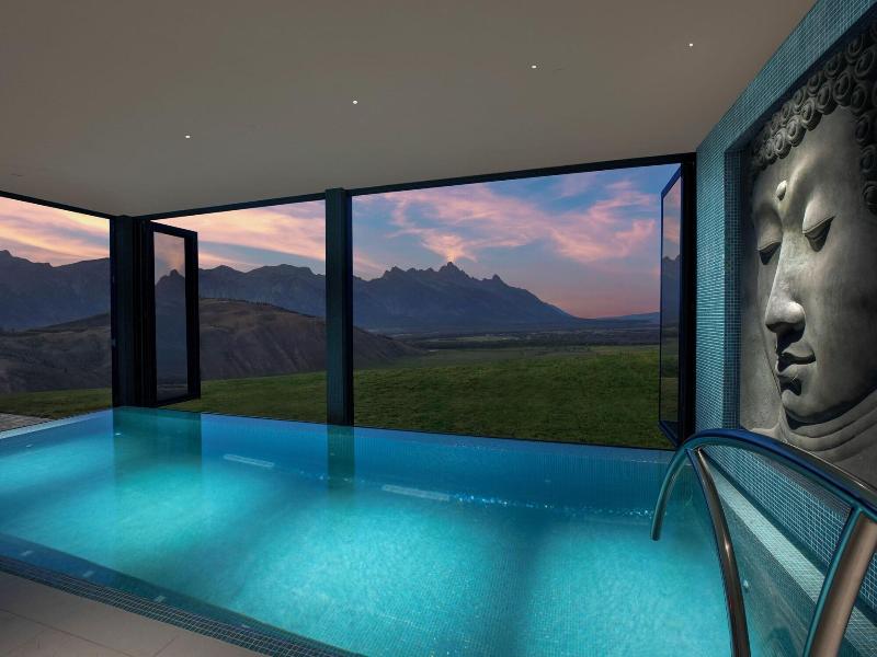 Hotel Yellowstone At Jackson Hole image